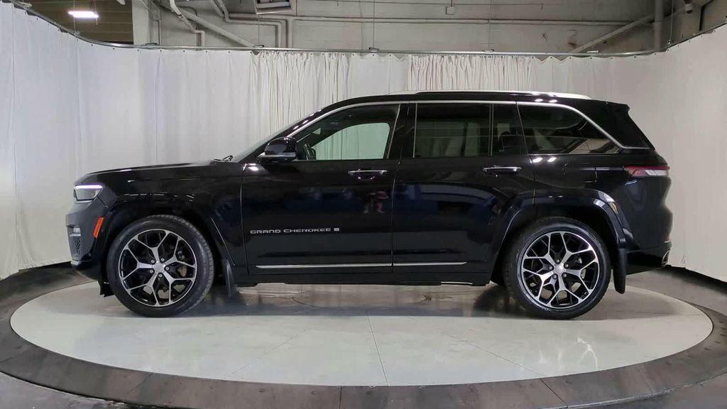 used 2022 Jeep Grand Cherokee car, priced at $37,987
