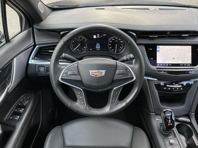 used 2024 Cadillac XT5 car, priced at $40,487