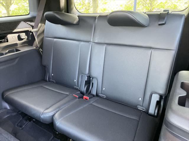 used 2024 Hyundai Santa Fe car, priced at $36,887