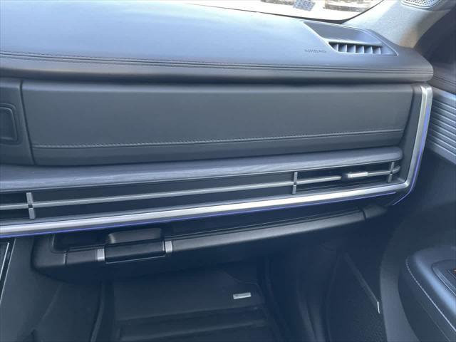 used 2024 Hyundai Santa Fe car, priced at $36,887