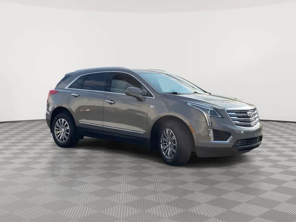 used 2017 Cadillac XT5 car, priced at $12,887