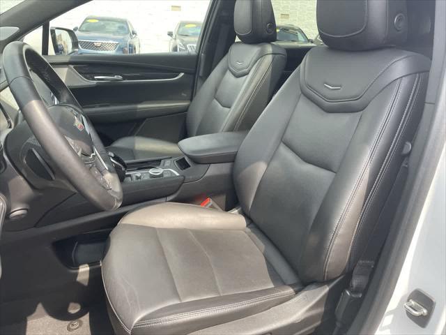 used 2022 Cadillac XT5 car, priced at $29,187