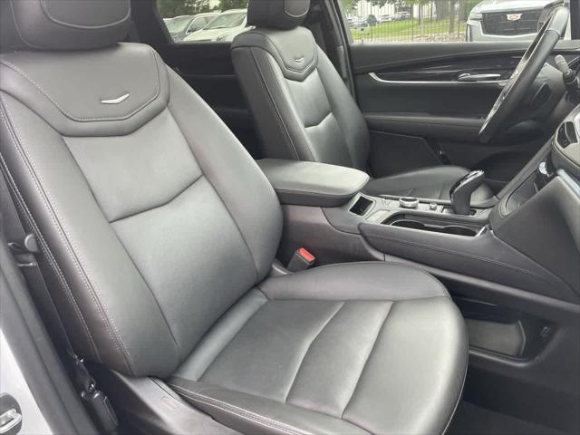 used 2022 Cadillac XT5 car, priced at $29,187