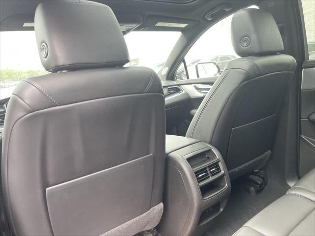 used 2022 Cadillac XT5 car, priced at $29,187