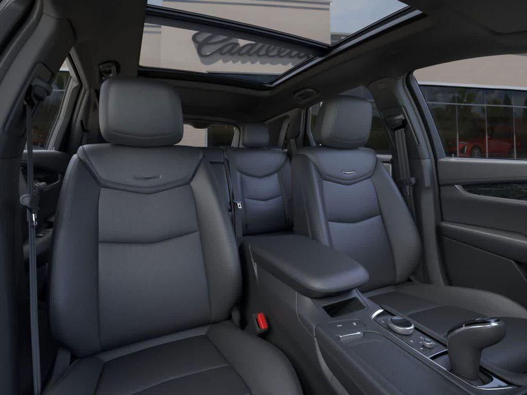 new 2025 Cadillac XT5 car, priced at $50,085