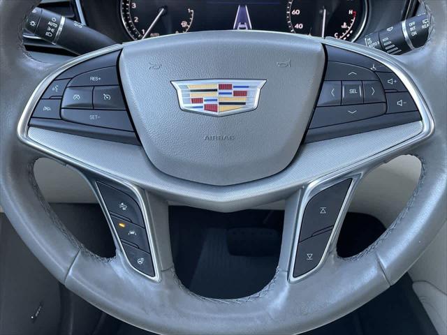 used 2022 Cadillac XT5 car, priced at $33,787