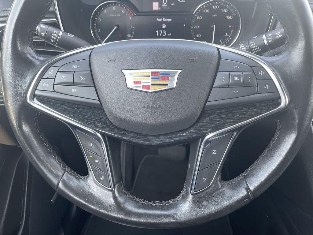 used 2023 Cadillac XT5 car, priced at $29,487