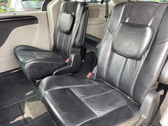 used 2014 Chrysler Town & Country car, priced at $11,537