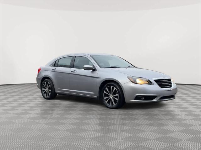 used 2013 Chrysler 200 car, priced at $4,387