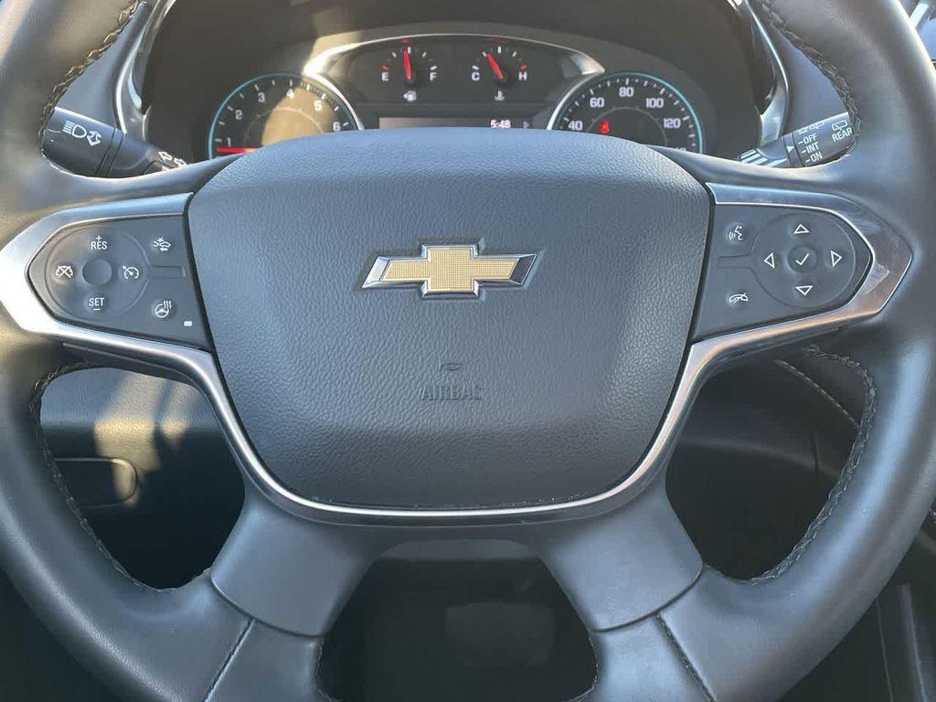 used 2023 Chevrolet Traverse car, priced at $31,487