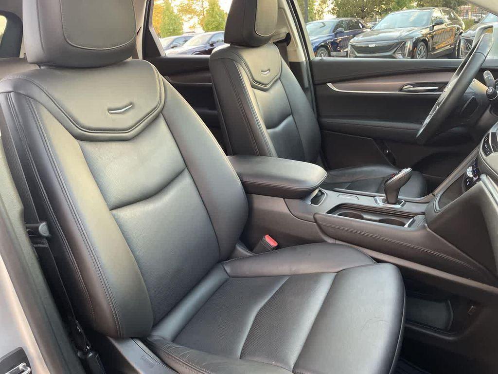 used 2019 Cadillac XT5 car, priced at $21,987