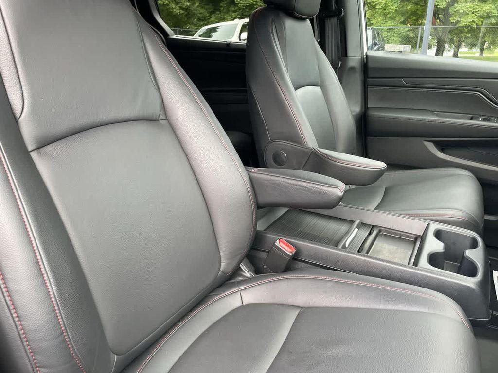 used 2024 Honda Odyssey car, priced at $38,987
