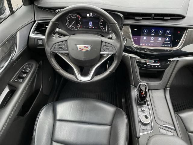 used 2022 Cadillac XT6 car, priced at $37,887