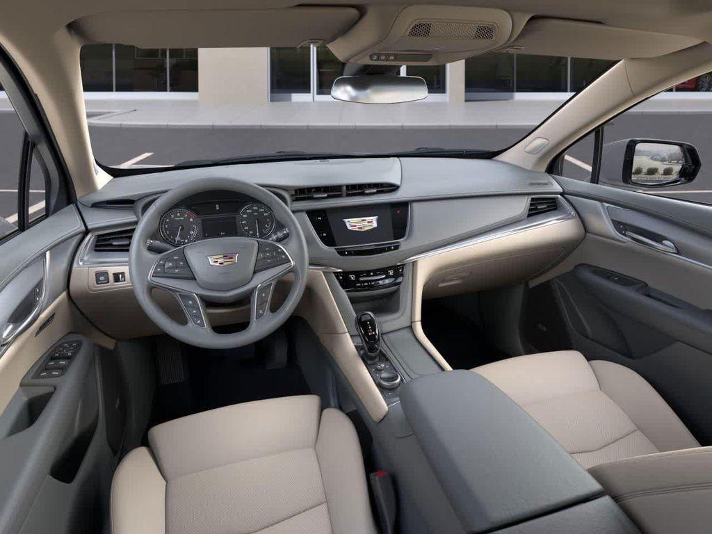 new 2025 Cadillac XT5 car, priced at $50,552