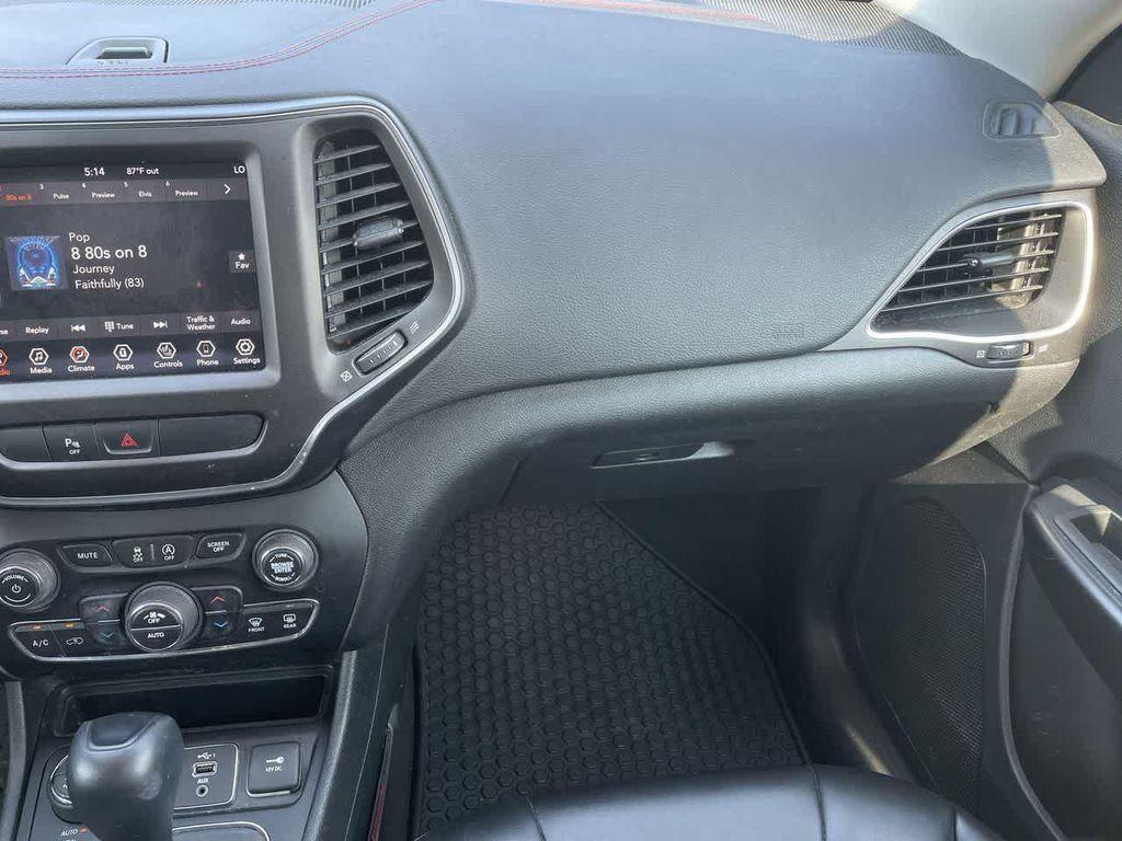 used 2019 Jeep Cherokee car, priced at $14,987