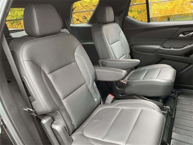 used 2023 Chevrolet Traverse car, priced at $32,187