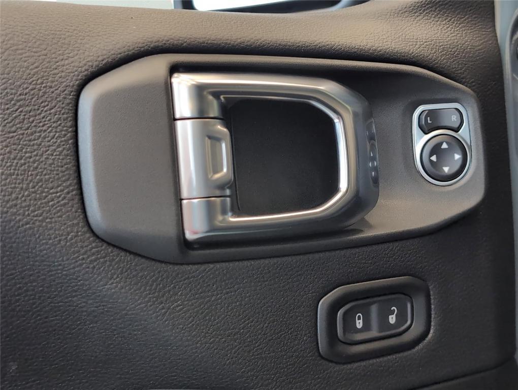 new 2026 Jeep Wrangler car, priced at $61,403