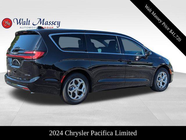 new 2024 Chrysler Pacifica car, priced at $41,720