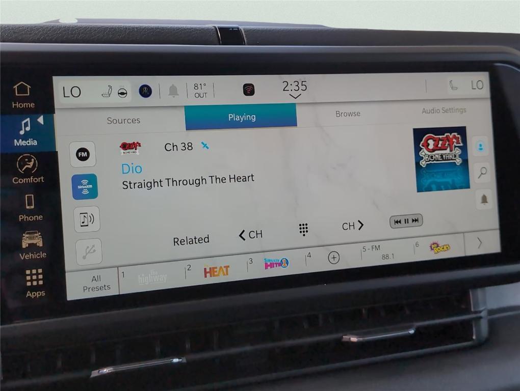 new 2025 Jeep Gladiator car, priced at $40,926