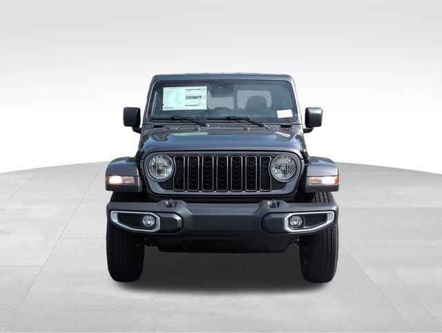 new 2025 Jeep Gladiator car, priced at $42,978