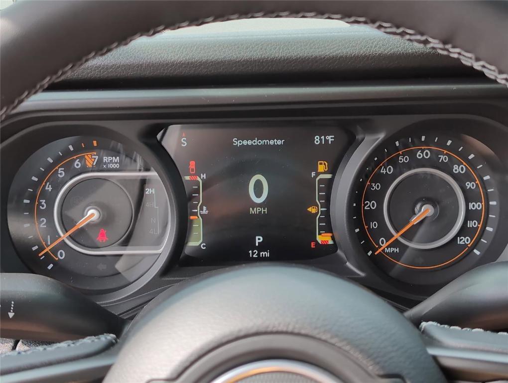 new 2025 Jeep Gladiator car, priced at $40,926