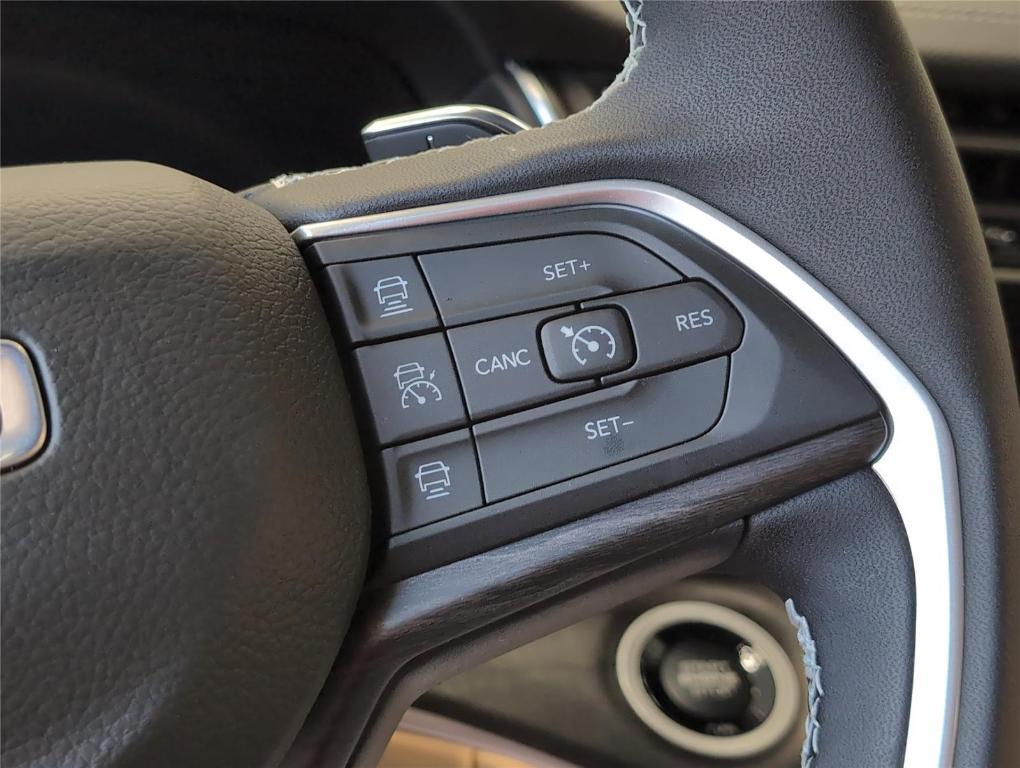 new 2025 Jeep Grand Cherokee L car, priced at $50,343