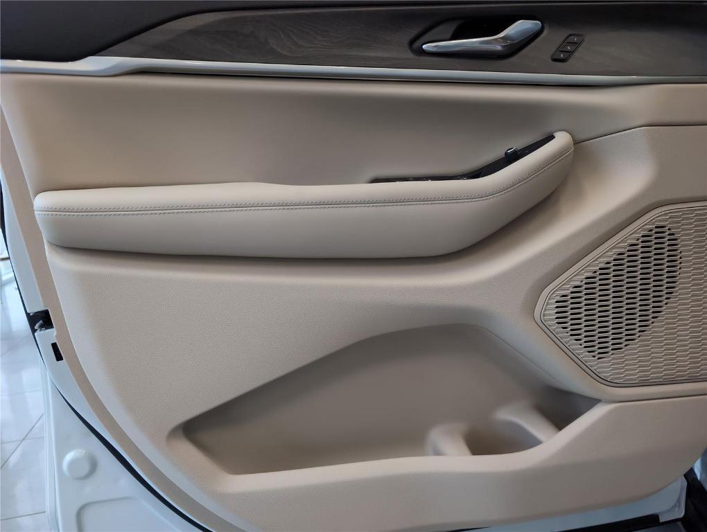 new 2025 Jeep Grand Cherokee L car, priced at $50,343