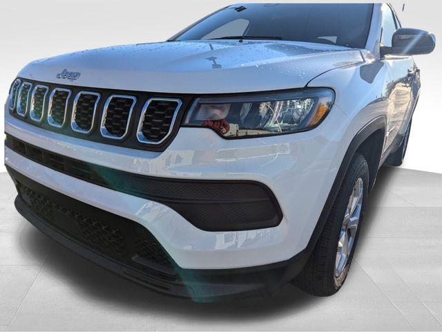 new 2025 Jeep Compass car, priced at $26,590