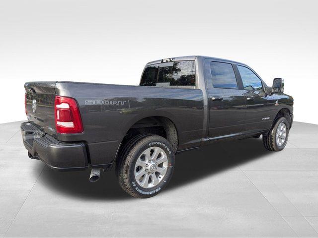 new 2024 Ram 3500 car, priced at $76,072