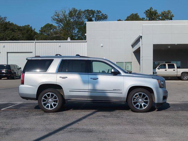 used 2019 GMC Yukon car, priced at $28,999