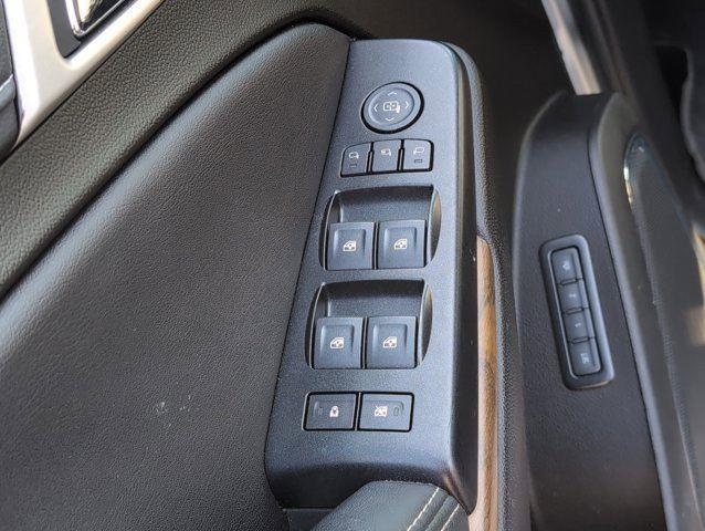 used 2019 GMC Yukon car, priced at $28,999