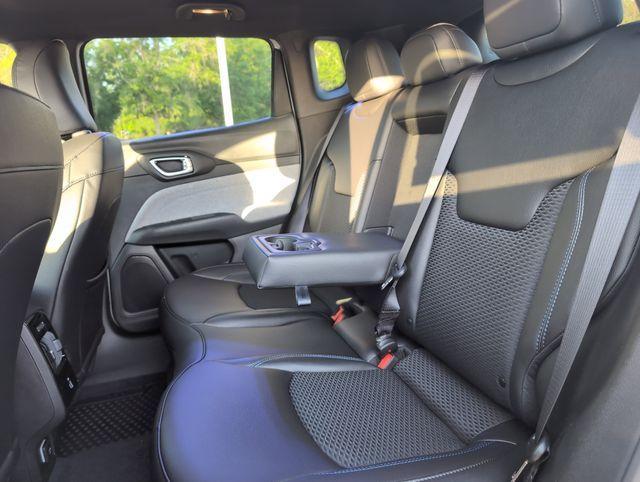 new 2025 Jeep Compass car, priced at $32,091