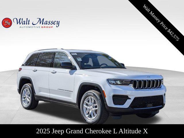 new 2025 Jeep Grand Cherokee L car, priced at $47,075