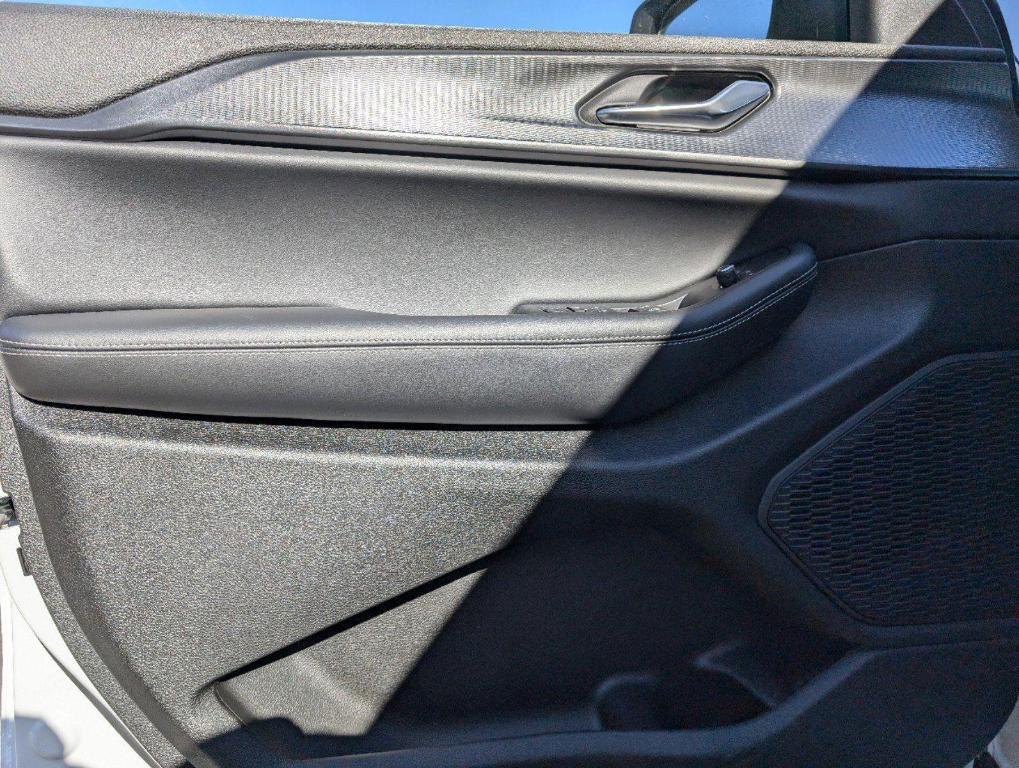 new 2025 Jeep Grand Cherokee L car, priced at $39,423
