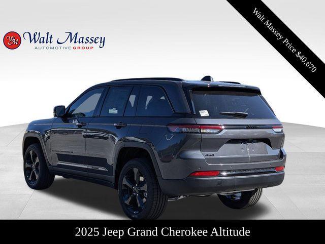 new 2025 Jeep Grand Cherokee car, priced at $45,170