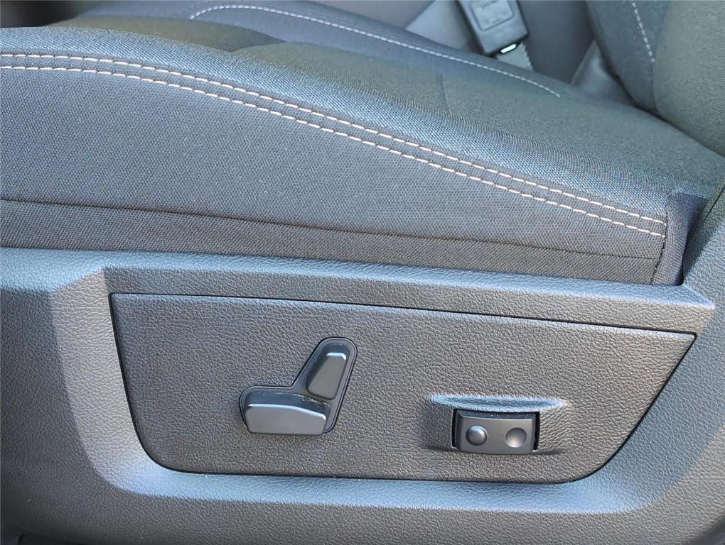 new 2025 Ram 2500 car, priced at $68,078