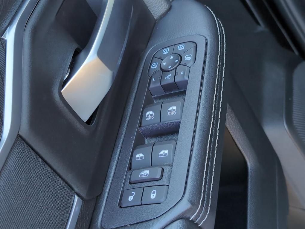 new 2025 Ram 2500 car, priced at $68,078