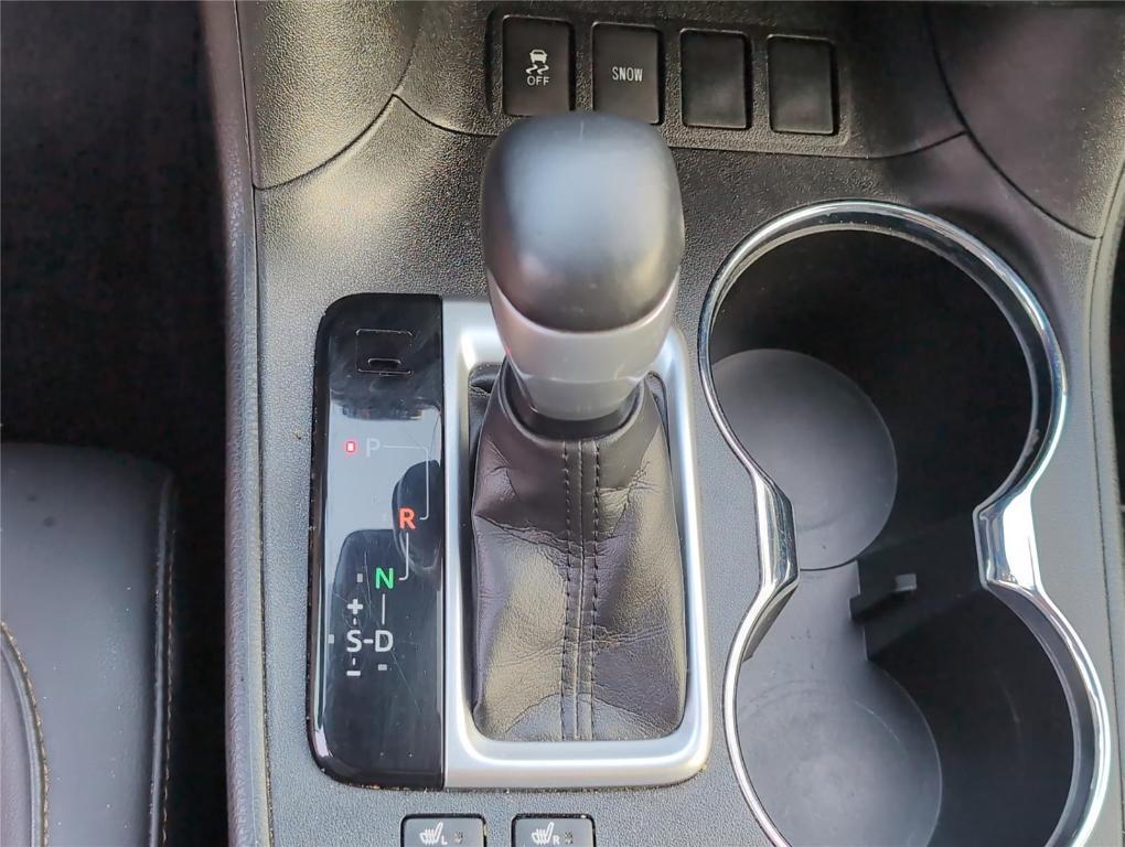 used 2019 Toyota Highlander car, priced at $23,799