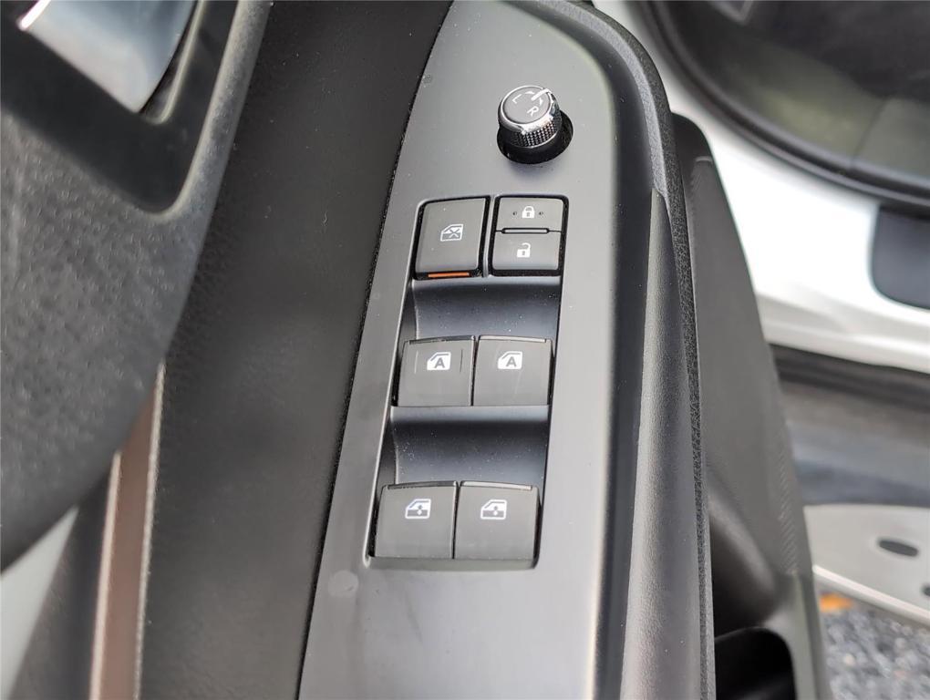 used 2019 Toyota Highlander car, priced at $23,799