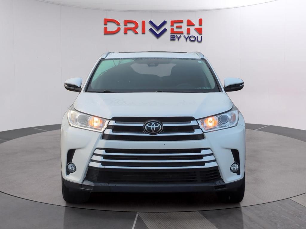 used 2019 Toyota Highlander car, priced at $23,799