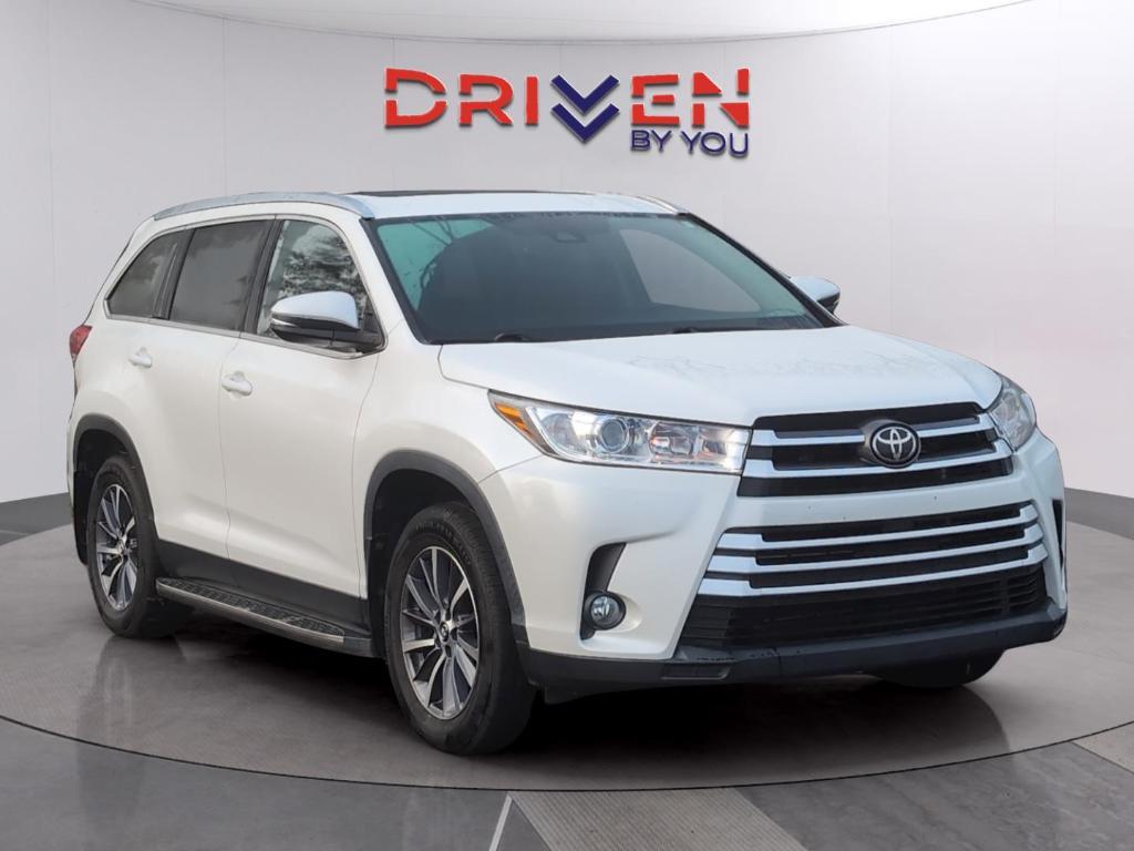 used 2019 Toyota Highlander car, priced at $23,799