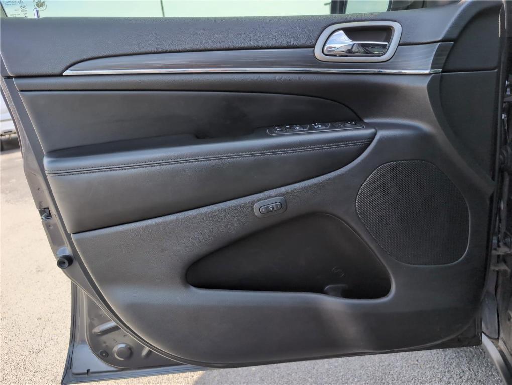 used 2021 Jeep Grand Cherokee car, priced at $19,899