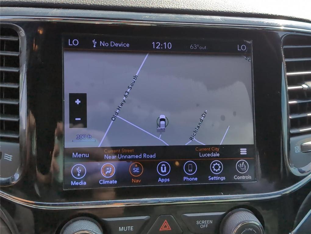 used 2021 Jeep Grand Cherokee car, priced at $19,899