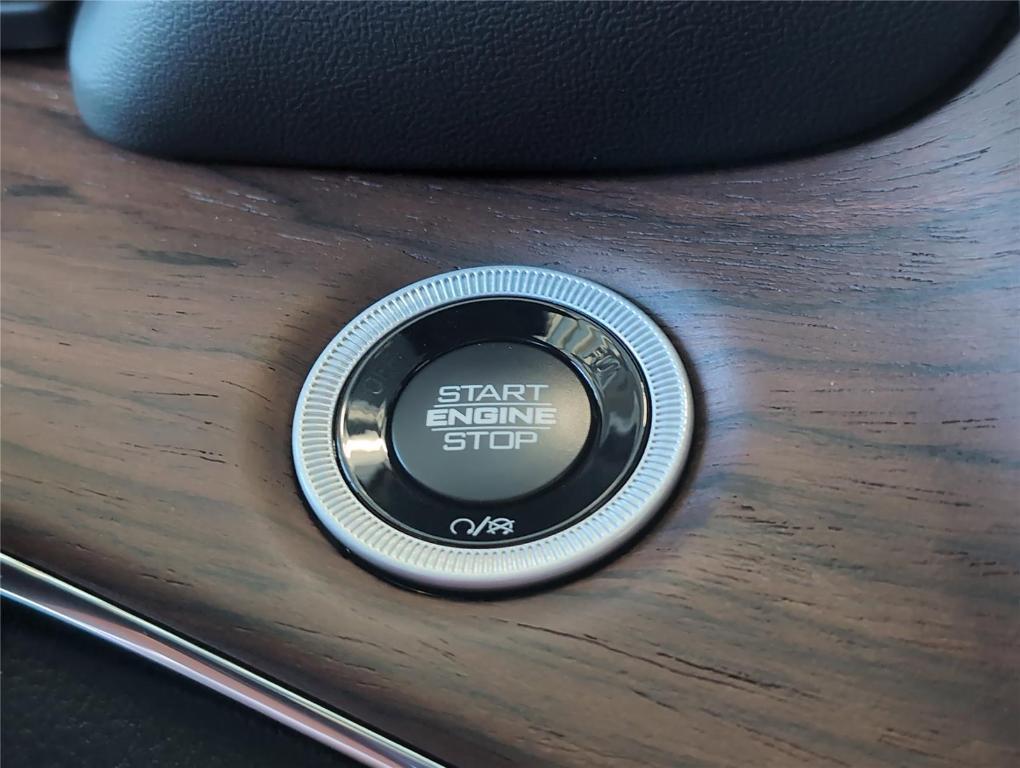 new 2025 Jeep Grand Cherokee L car, priced at $61,248