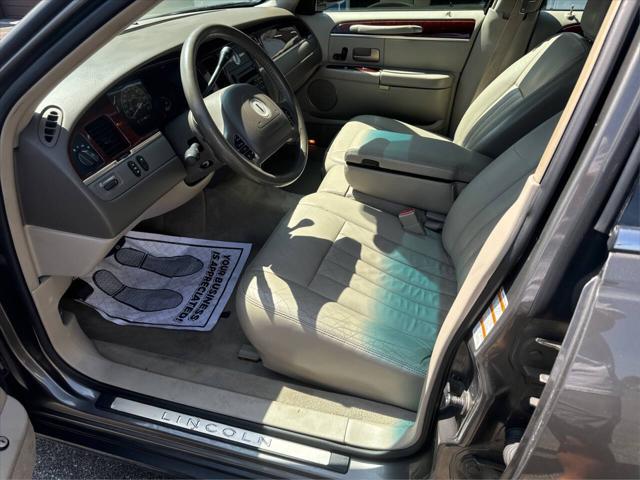 used 2003 Lincoln Town Car car, priced at $6,490