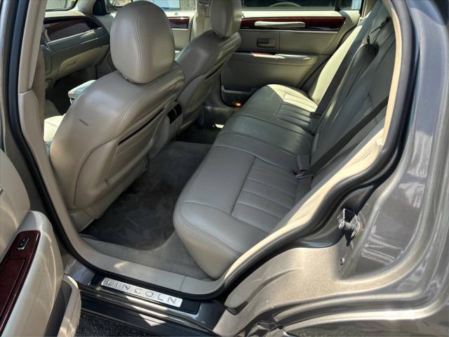 used 2003 Lincoln Town Car car, priced at $6,490