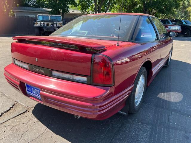 used 1994 Oldsmobile Cutlass Supreme car, priced at $7,900