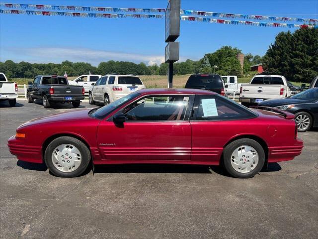 used 1994 Oldsmobile Cutlass Supreme car, priced at $5,900