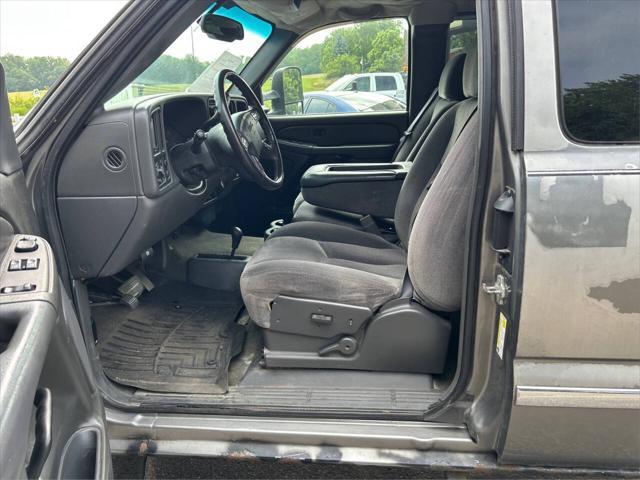 used 2006 GMC Sierra 2500 car, priced at $8,990