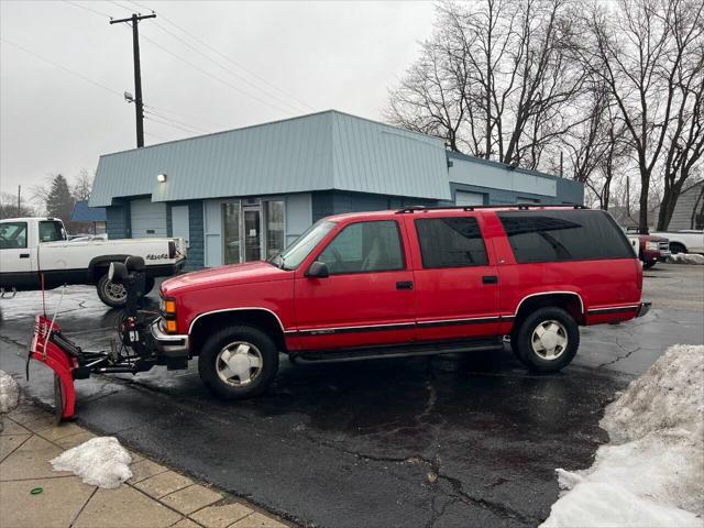 used 1999 Chevrolet Suburban car, priced at $6,500